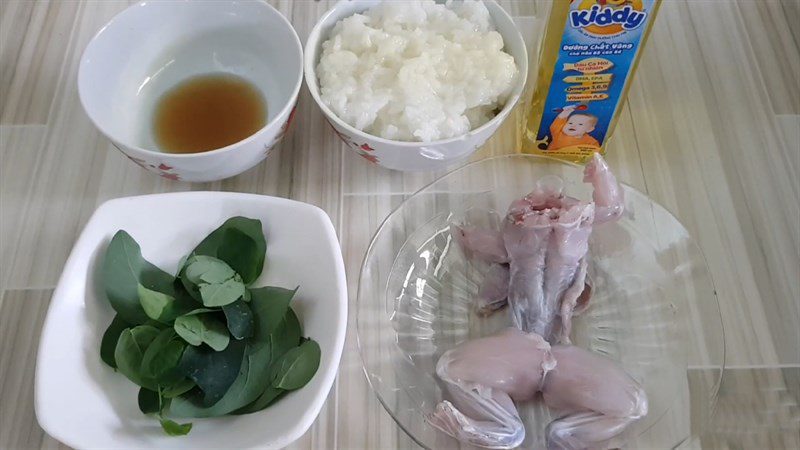 Ingredients for frog porridge with water spinach and frog porridge with edible amaranth