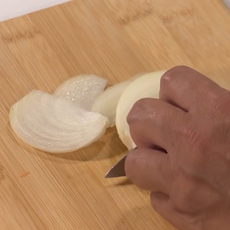 Step 1 Prepare vegetables for Stir-fried char siu noodles