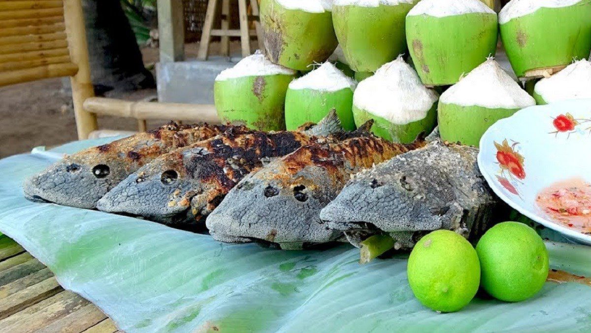 Grilled catfish with chili salt