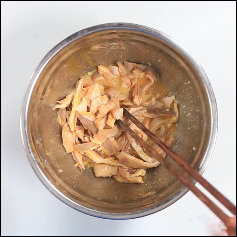 Step 2 Blanch and marinate the stomach Fried stomach