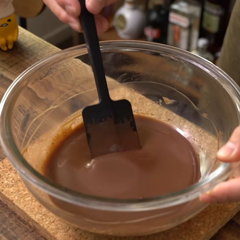 Step 6 Melting chocolate Chocolate pancake filled with tapioca cream