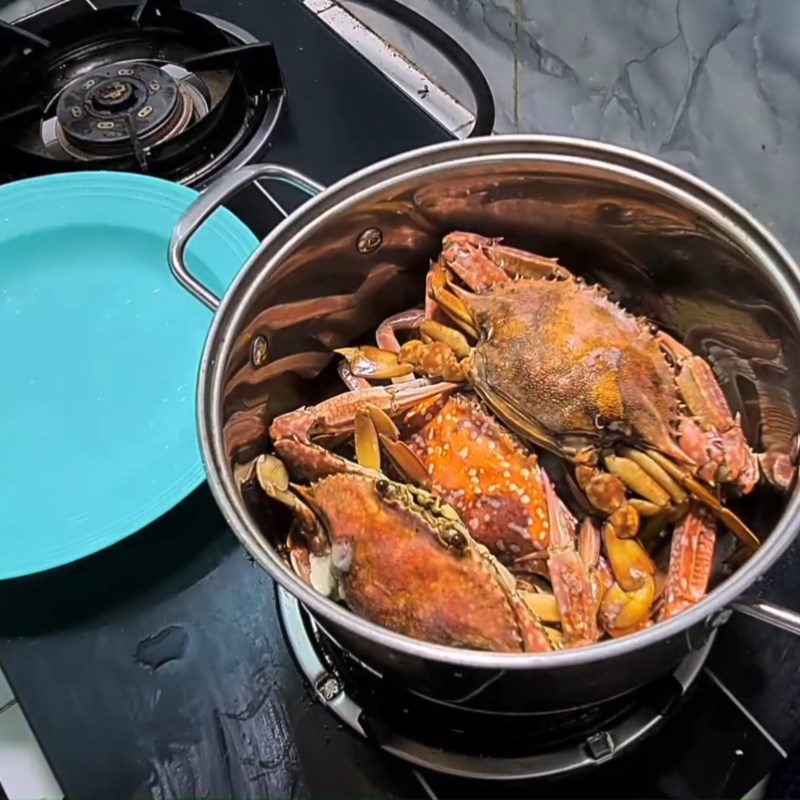 Step 1 Steaming crab Salted Egg Crab