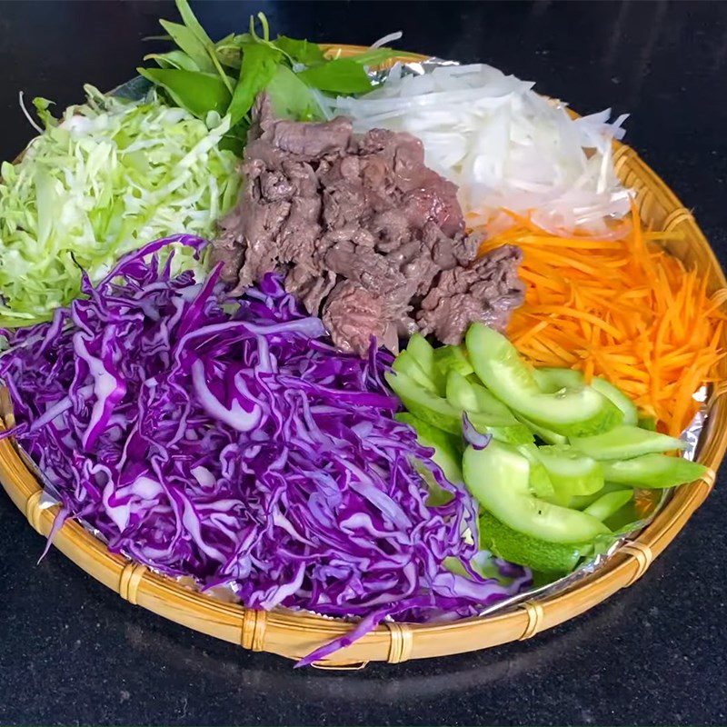 Step 5 Completion Colorful beef salad