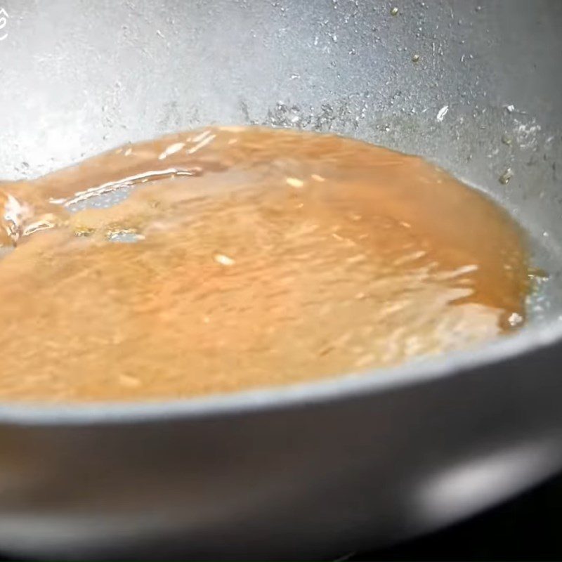 Step 6 Completing the dish for pan-fried vegetarian pho