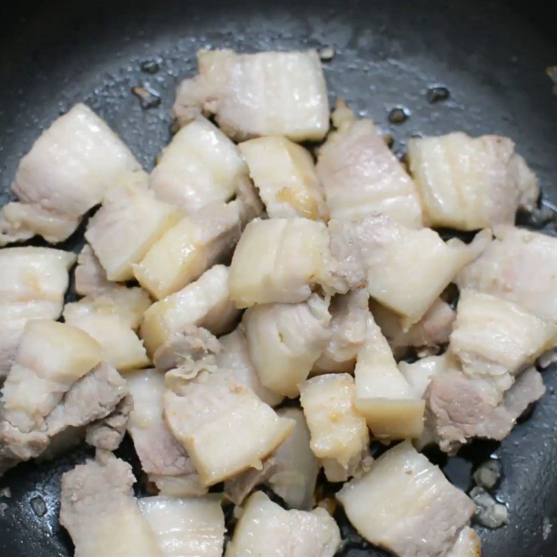 Step 3 Cook the meat Coconut braised pork