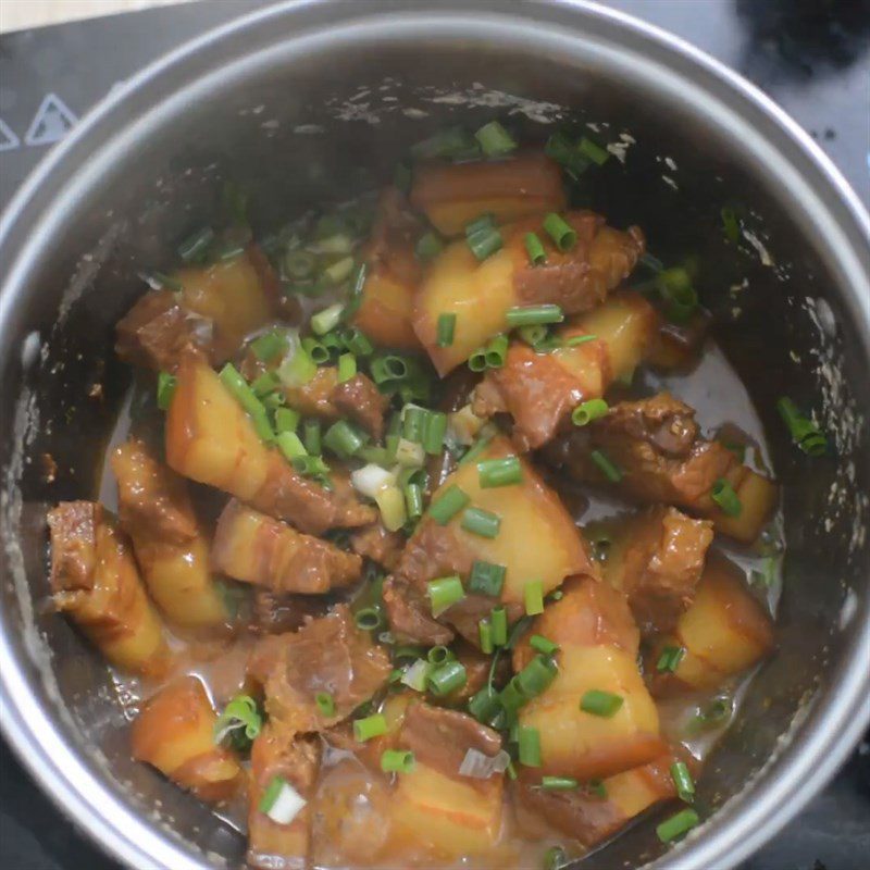 Step 3 Cook the meat Coconut braised pork