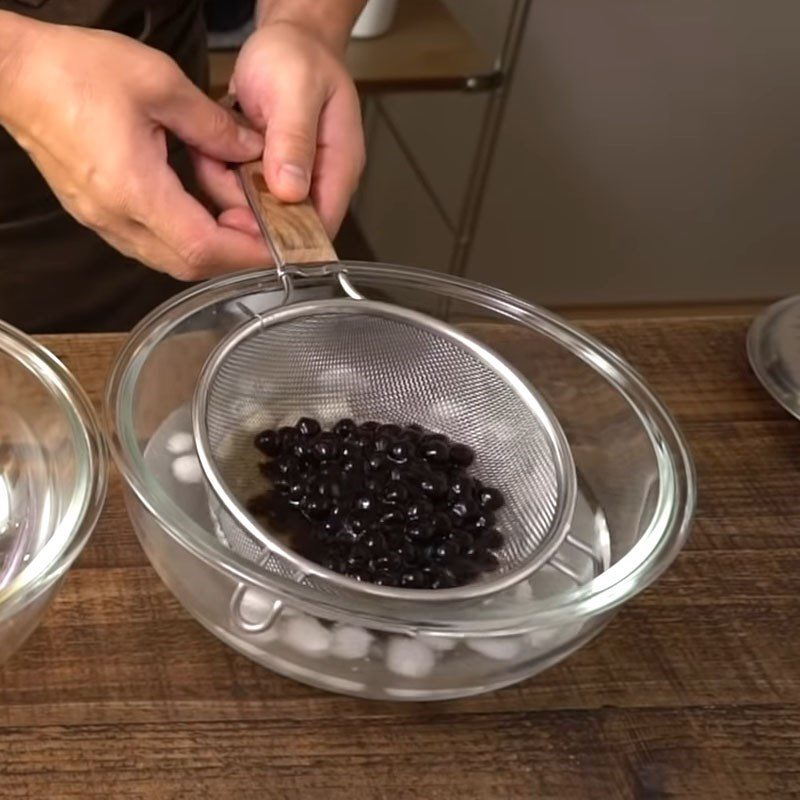 Step 5 Boil black tapioca pearls Chocolate pancake filled with tapioca cream