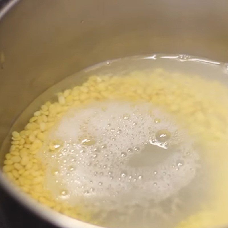 Step 2 Cook green beans Fried cake with green bean and coconut filling