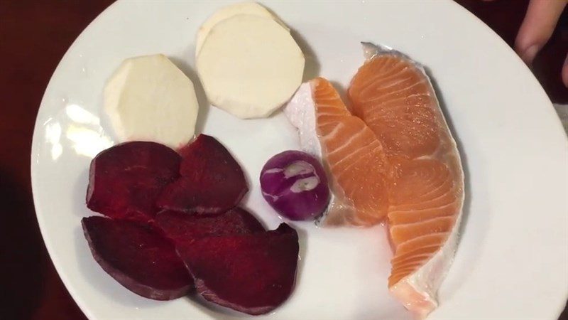 Ingredients for the dish 2 ways to cook salmon porridge with amaranth and beetroot