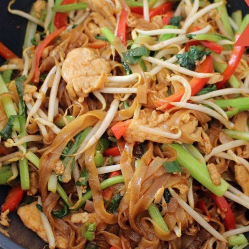 Step 6 Final Product Stir-fried Chicken Pho