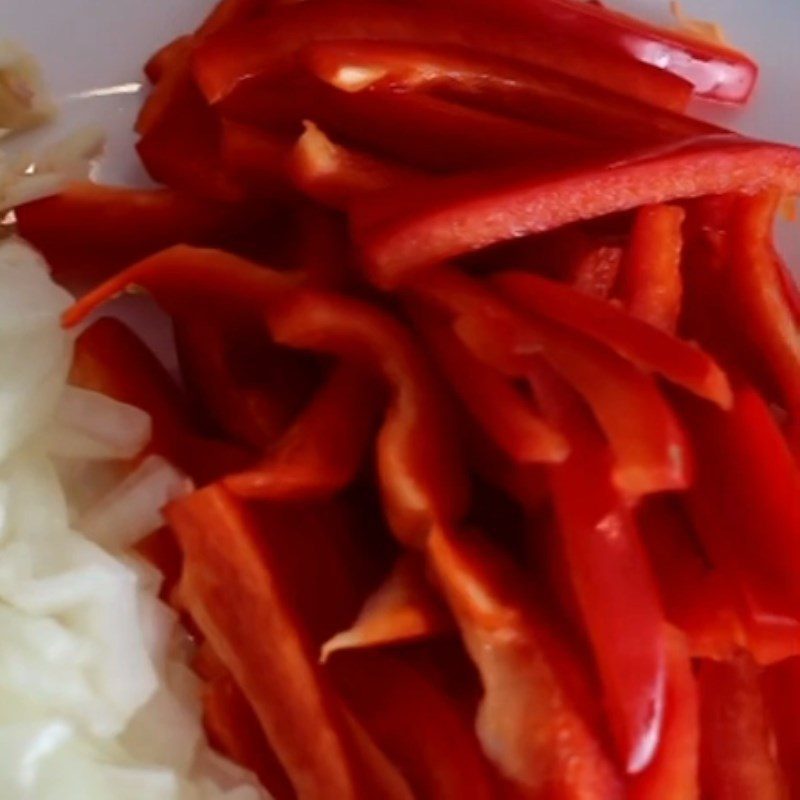 Step 2 Prepare other ingredients Stir-fried chicken pho