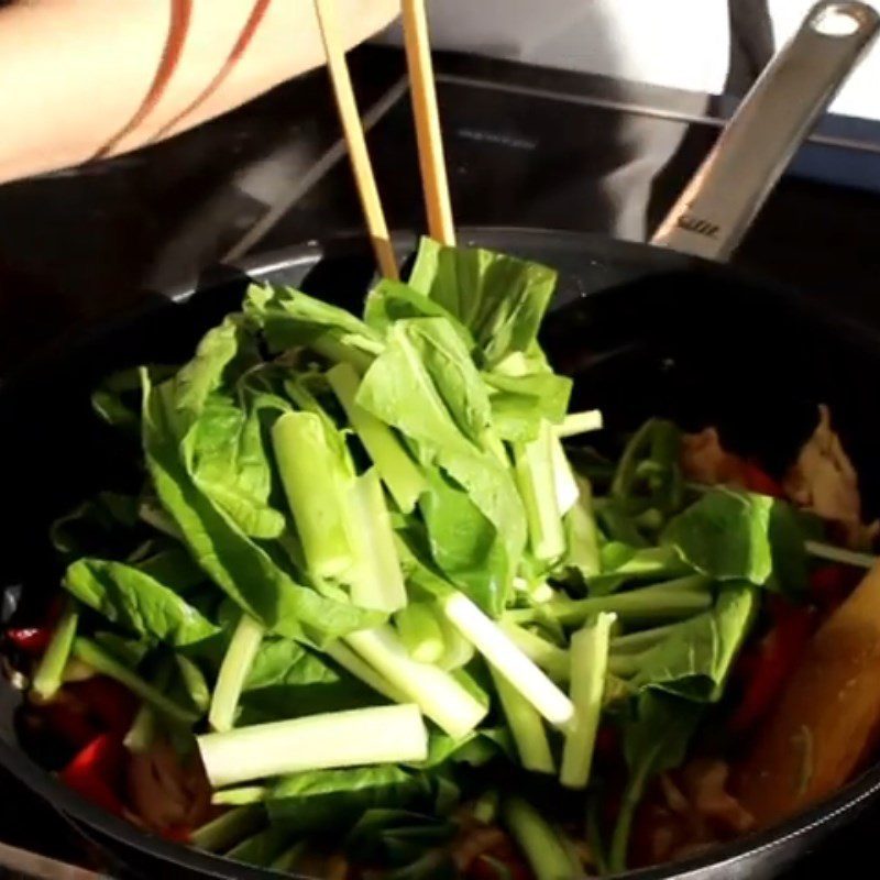 Step 5 Stir-fried Pho Chicken Stir-fried Pho