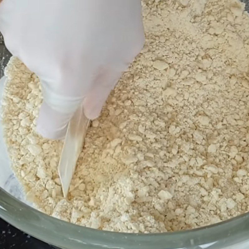 Step 1 Sift and mix the dry ingredients Mini French Apple Tarts