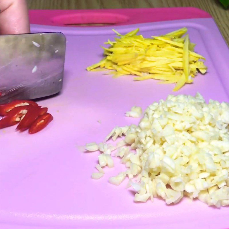 Step 1 Prepare ingredients for Braised Pork with Pineapple