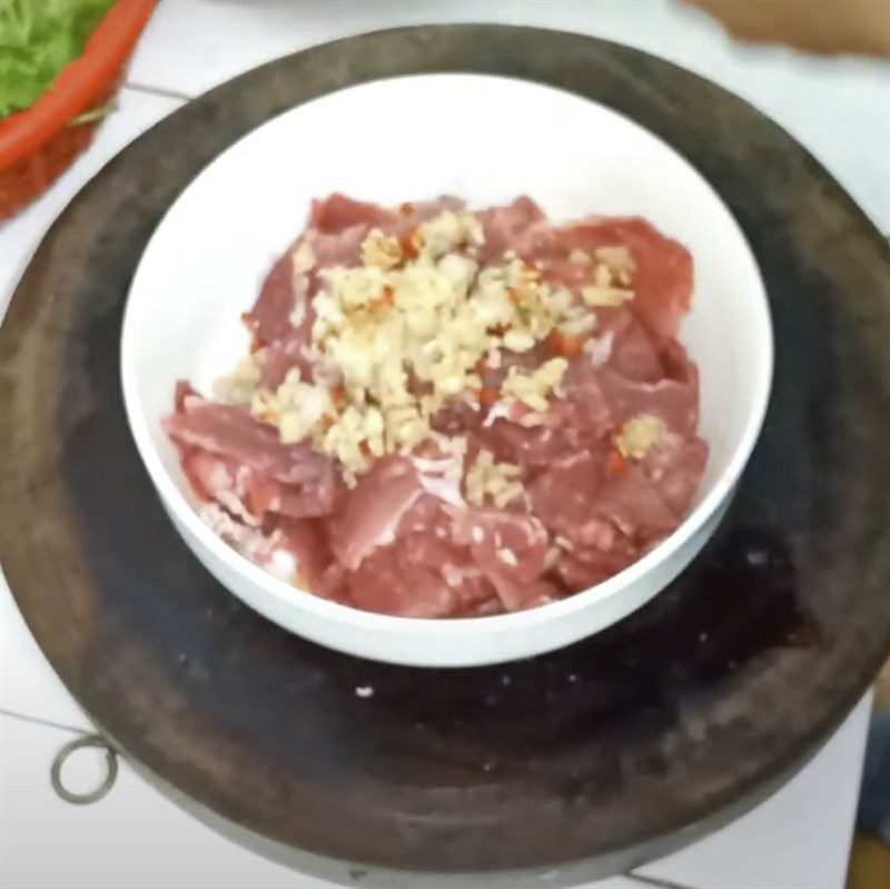 Step 1 Preparation and marinating the meat Stir-fried Deer Meat with Betel Leaves