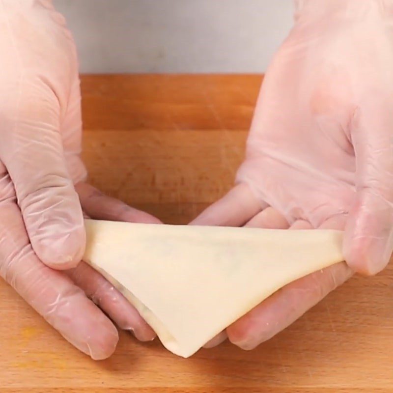 Step 4 Forming the spring rolls Vegetarian vegetable cheese spring rolls