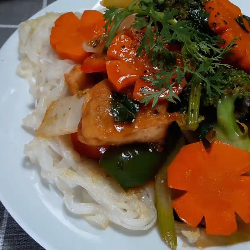 Step 6 Finished Product Stir-fried vegetable pho