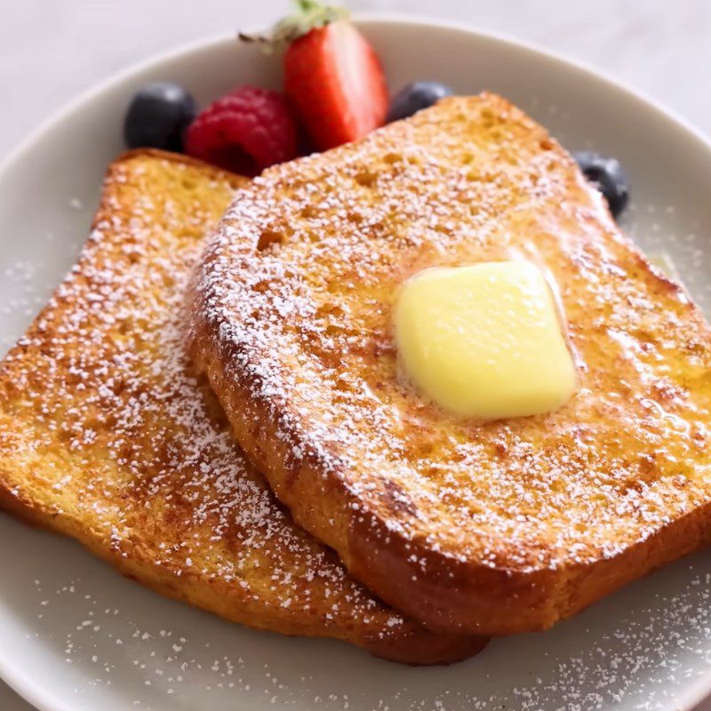 Step 4 Decorate and Enjoy French toast - air fryer French toast