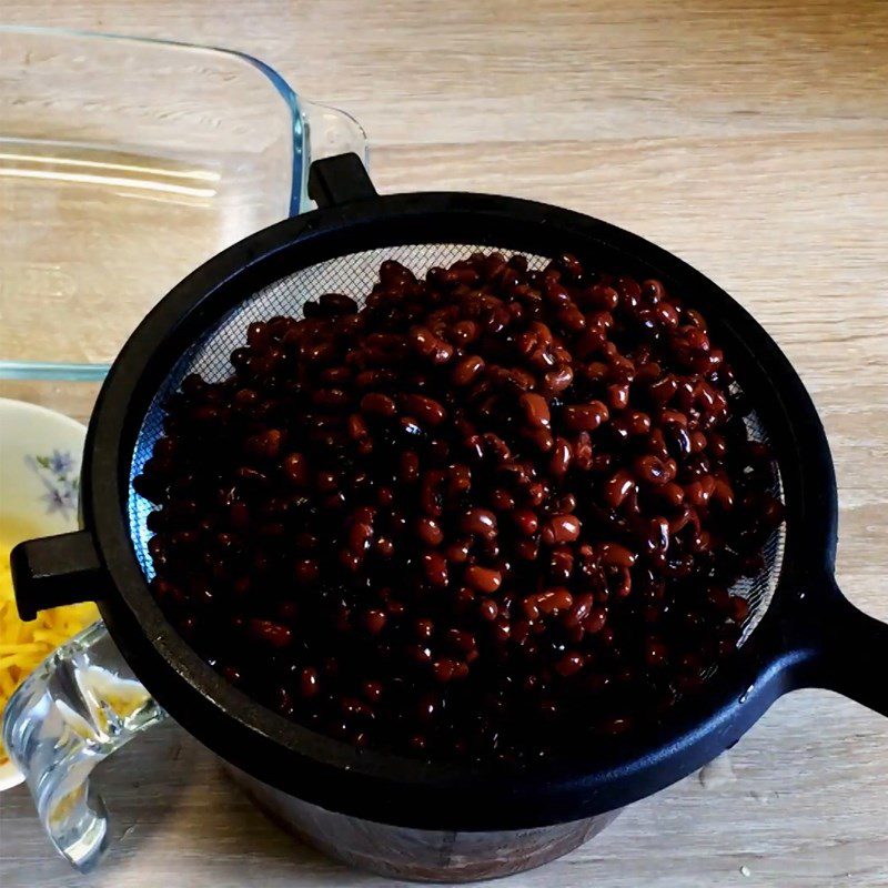 Step 2 Marinate red beans with sugar Red Bean Cake