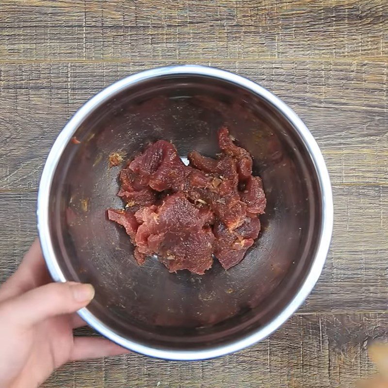 Step 2 Marinate the beef Shredded beef