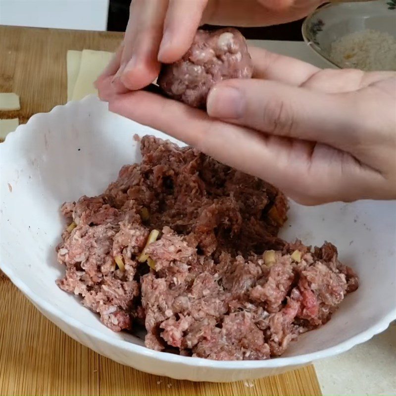 Step 2 Shape the pork meatballs for Fried Meatballs Wrapped in Cheese