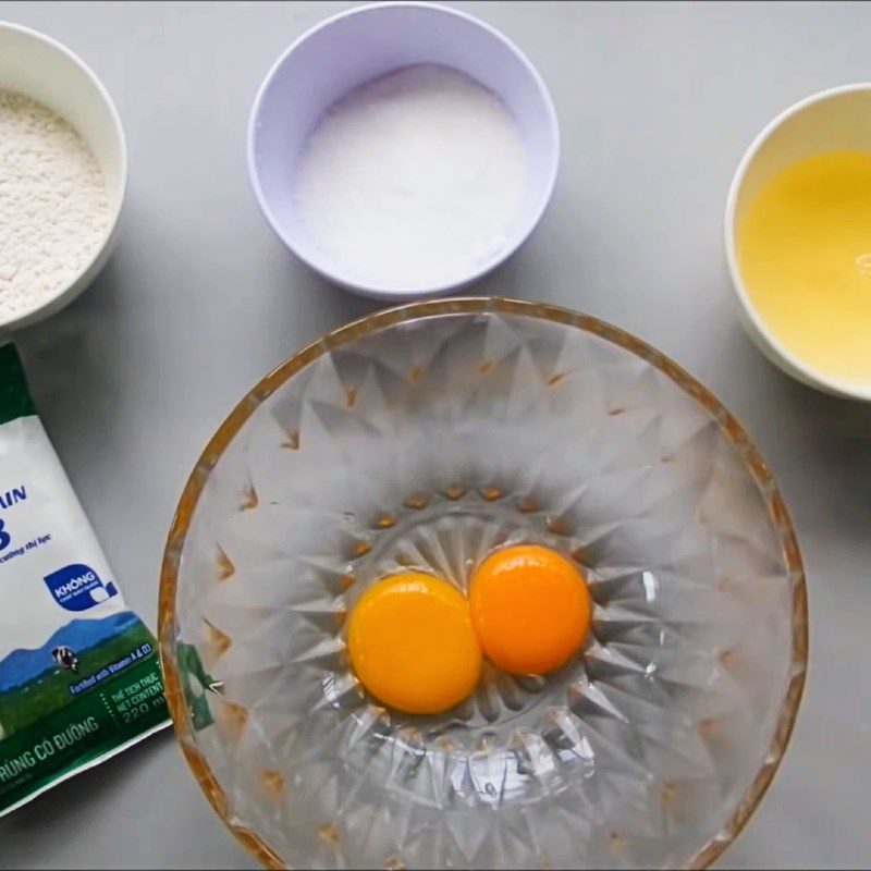 Step 1 Mix the milk mixture Fried Fresh Milk Cake with Flour