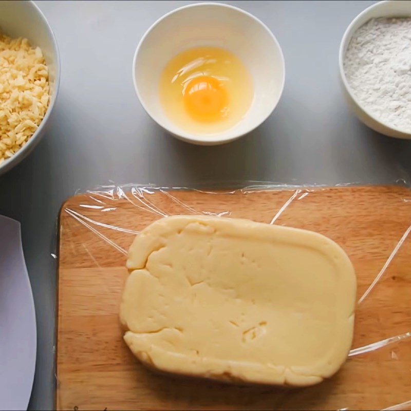 Step 3 Coating the cake with batter Fresh milk cake fried with flour