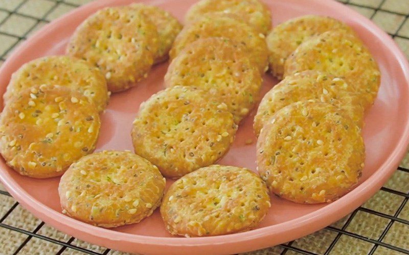 Savory butter cookies