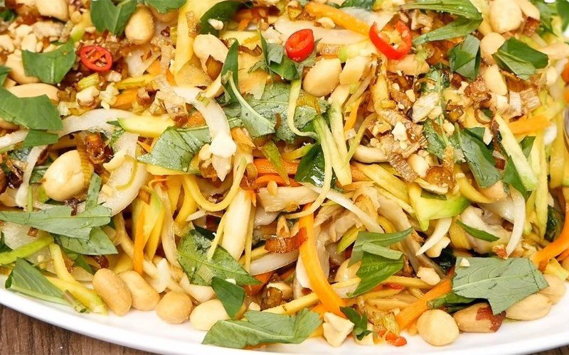 Vegetarian mango salad