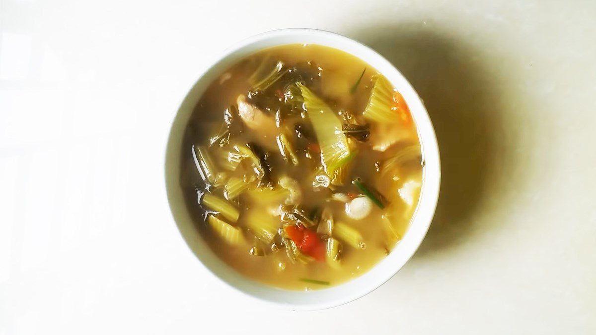 Sour Mustard Greens Soup with Pork