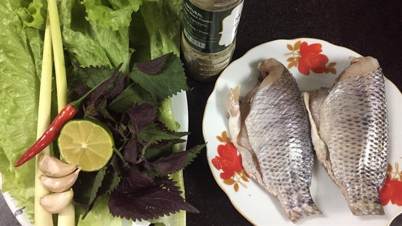 Ingredients for fried tilapia with lemongrass and chili