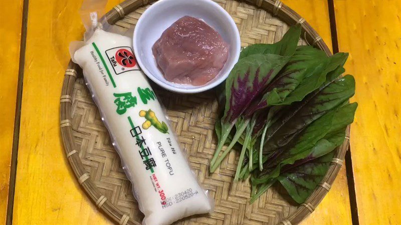 Ingredients for amaranth porridge for babies