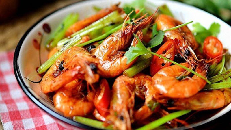 Stir-fried shrimp with satay