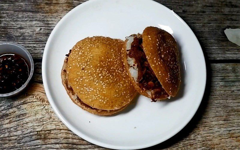 Fried dough with sticky rice