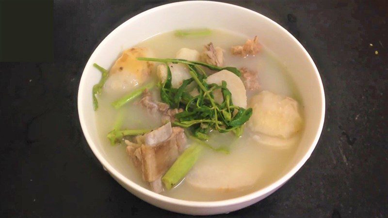 Sour rib soup with taro