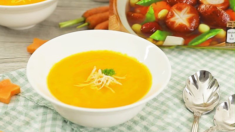 Chicken carrot soup