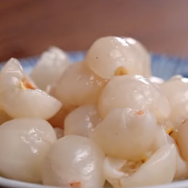 Step 1 Prepare ingredients for Fried Rice with Lychee