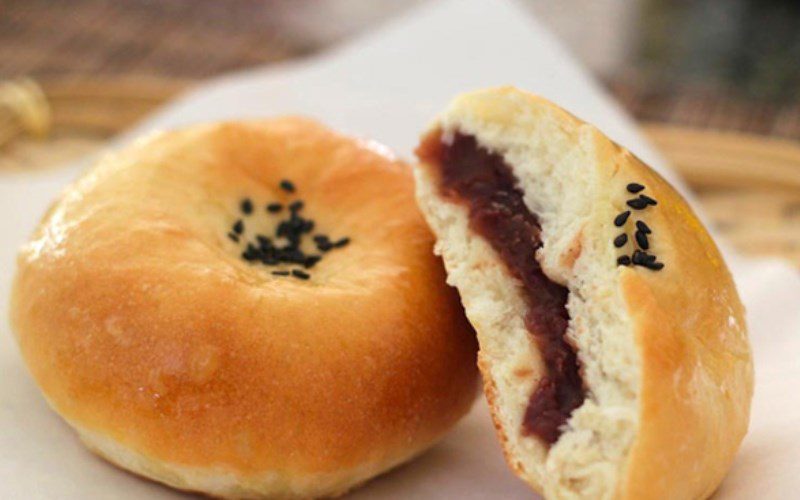 Red bean bread