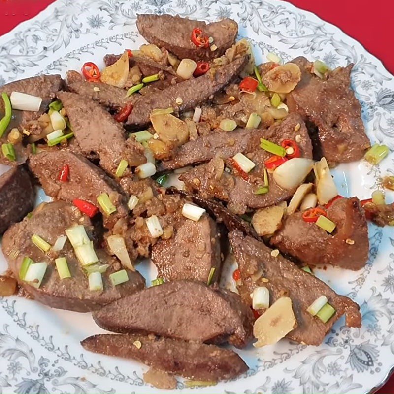 Step 4 Final product Stir-fried liver with garlic