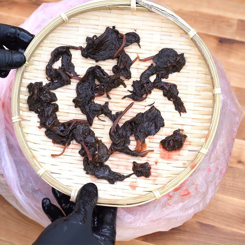 Step 5 Drying salted plums aged in the Japanese style - Umaboshi