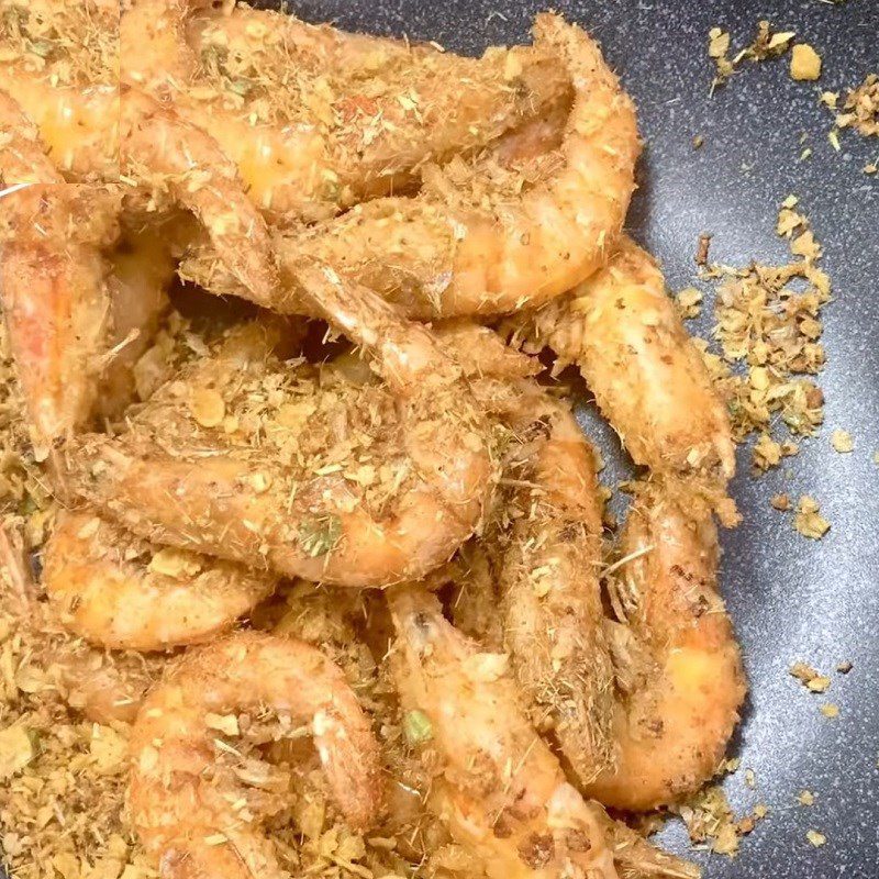 Step 5 Sautéed shrimp with lemongrass salt Sautéed shrimp with lemongrass salt