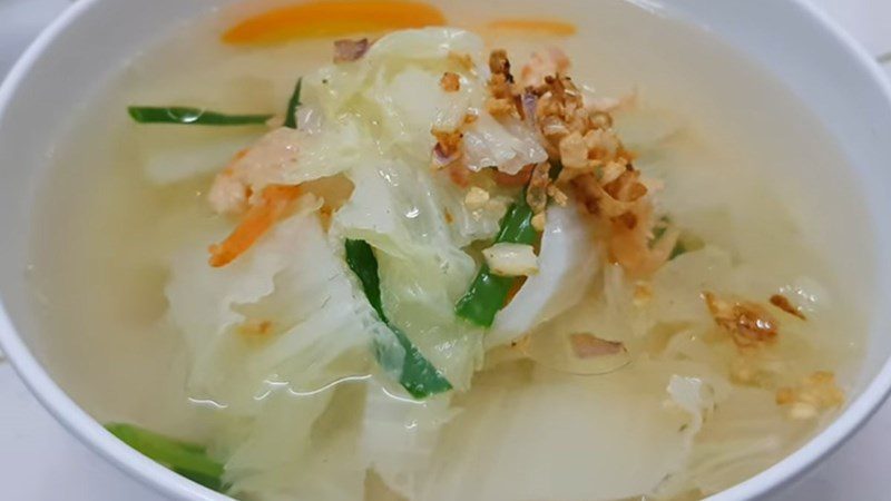 Soup with dried shrimp and bitter melon