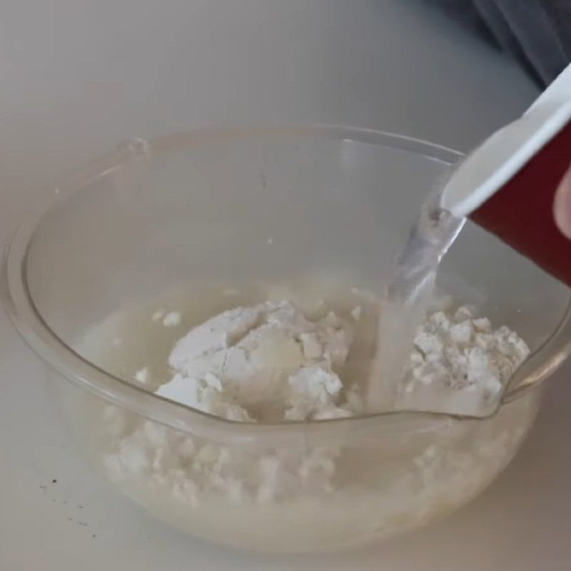 Step 3 Coat with Fried Powder Fresh Milk Cake Fried with Potato Powder