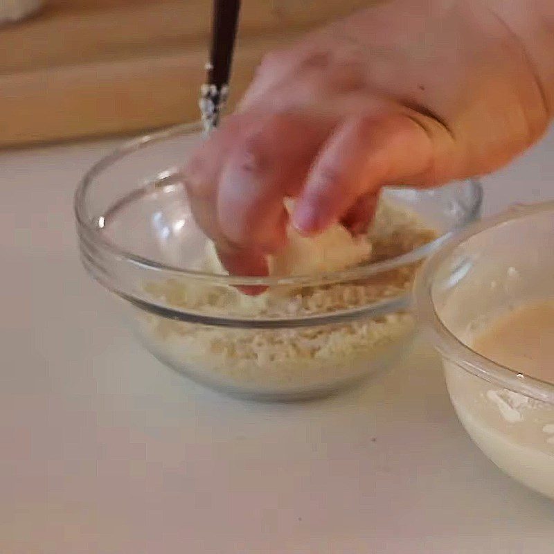 Step 3 Coat with Fried Powder Fresh Milk Cake Fried with Potato Powder