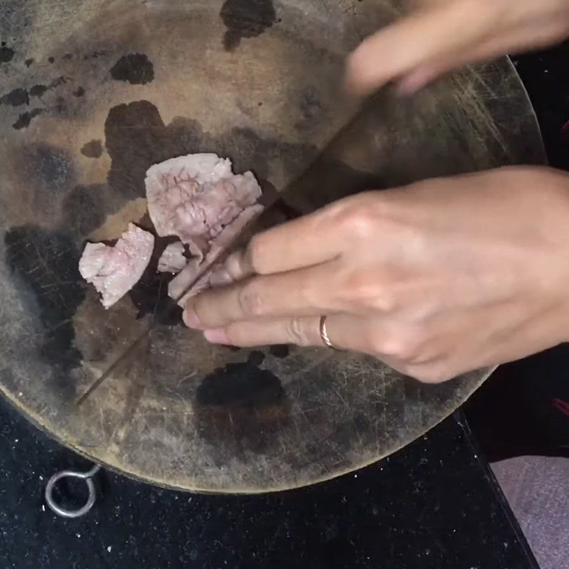 Step 2 Chop the beef finely and blend the beetroot Beetroot and Beef Porridge