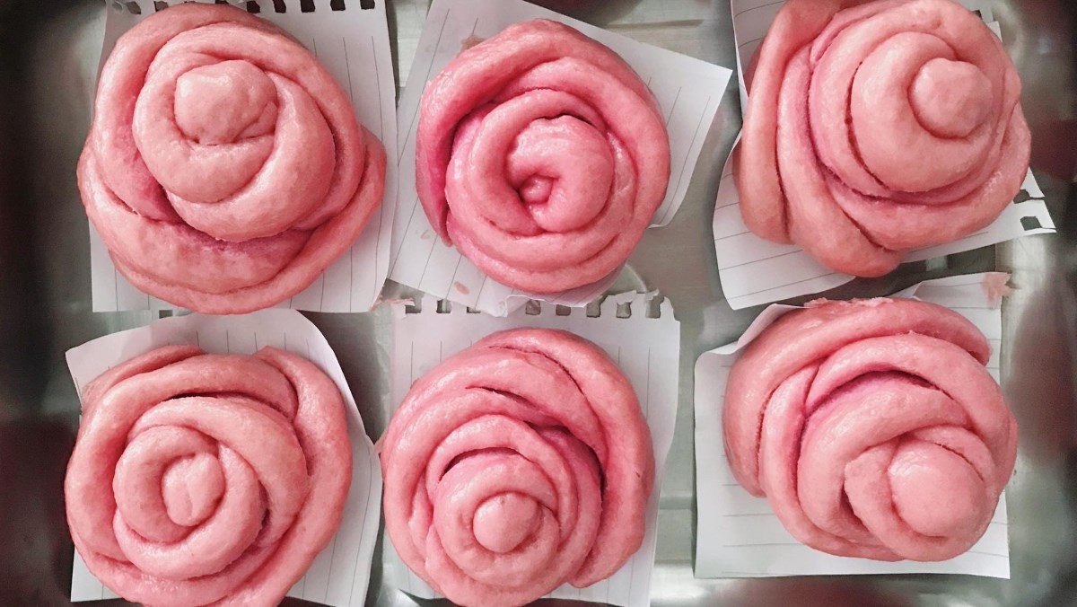 Rose Buns (recipe shared by a user)