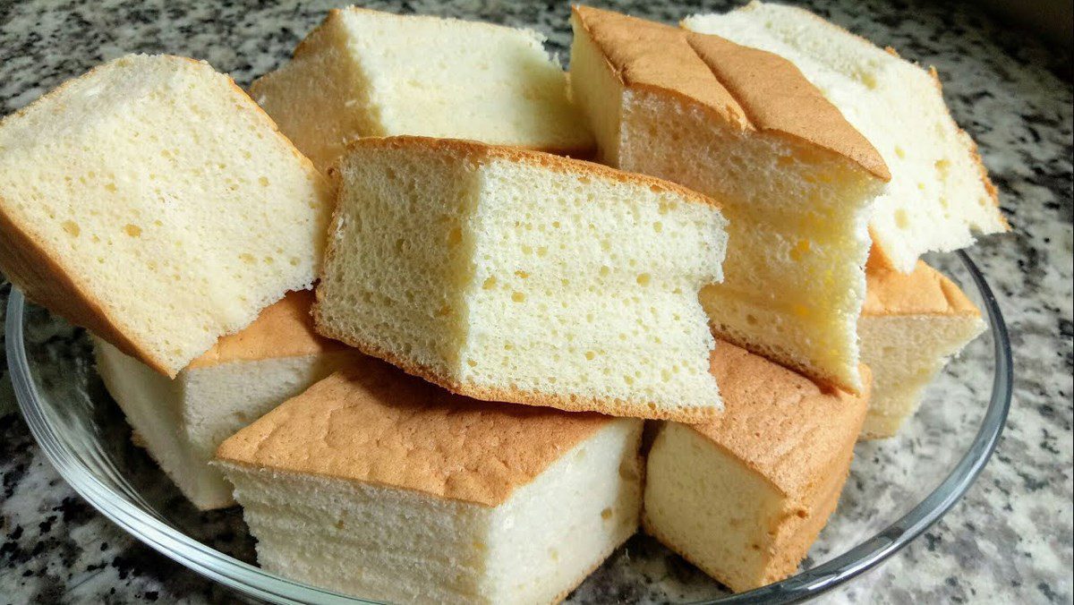 Coconut milk sponge cake