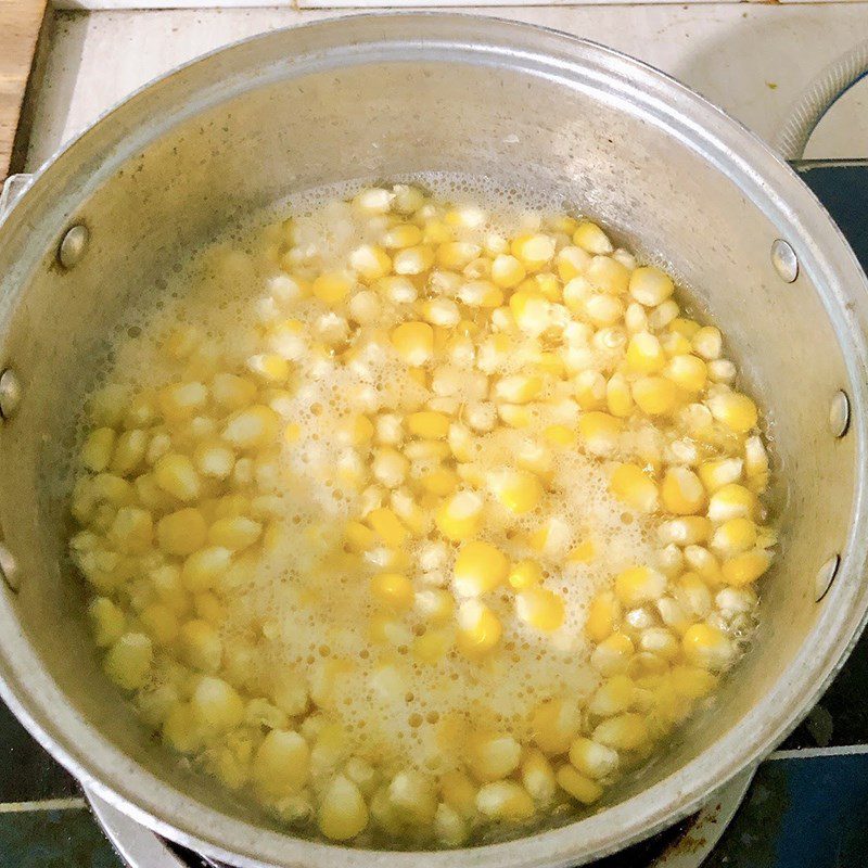 Step 2 Boil the Corn for Stir-Fried Corn with Dried Shrimp