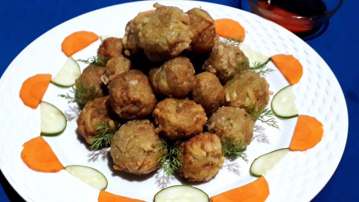 Vegetarian beef balls made from mushrooms and vegetables