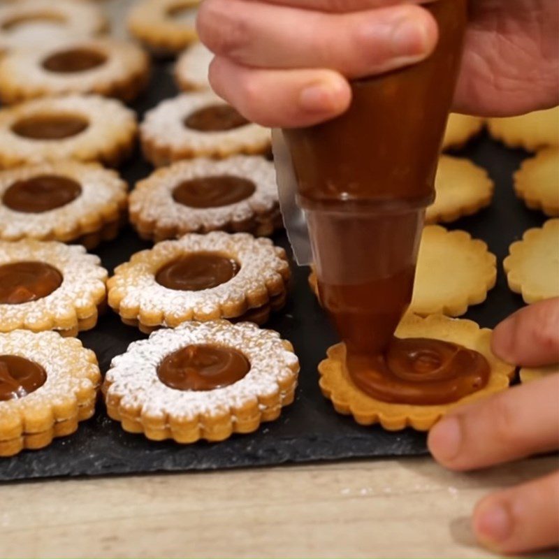 Step 6 Pumping in the Caramel Filling Salted Caramel Cookies